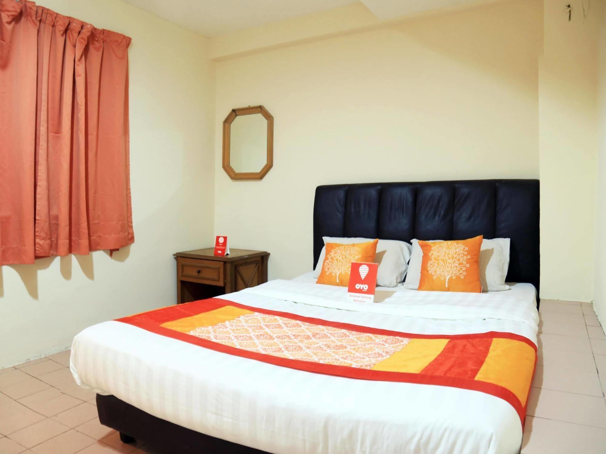 Hotel Surya Palace クアラルンプール エクステリア 写真